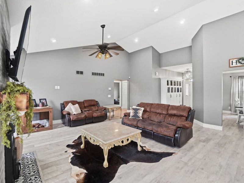 16120 Waynesfield Road , Waynesfield, OH 45896 Photo 10