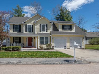 2 Lowther Place, Nashua, NH 03062