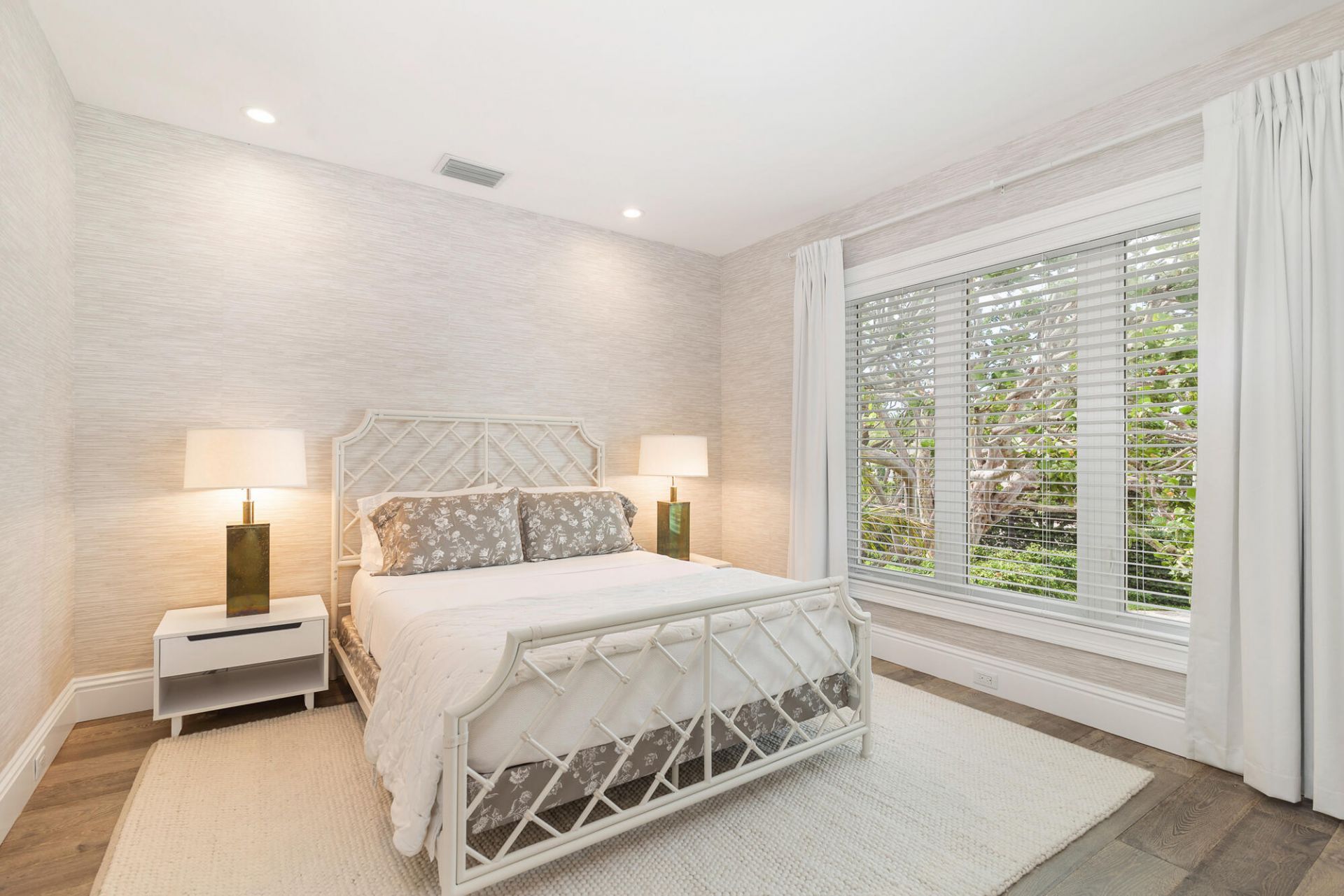 443 Seaview Avenue, Palm Beach, FL 33480 Photo