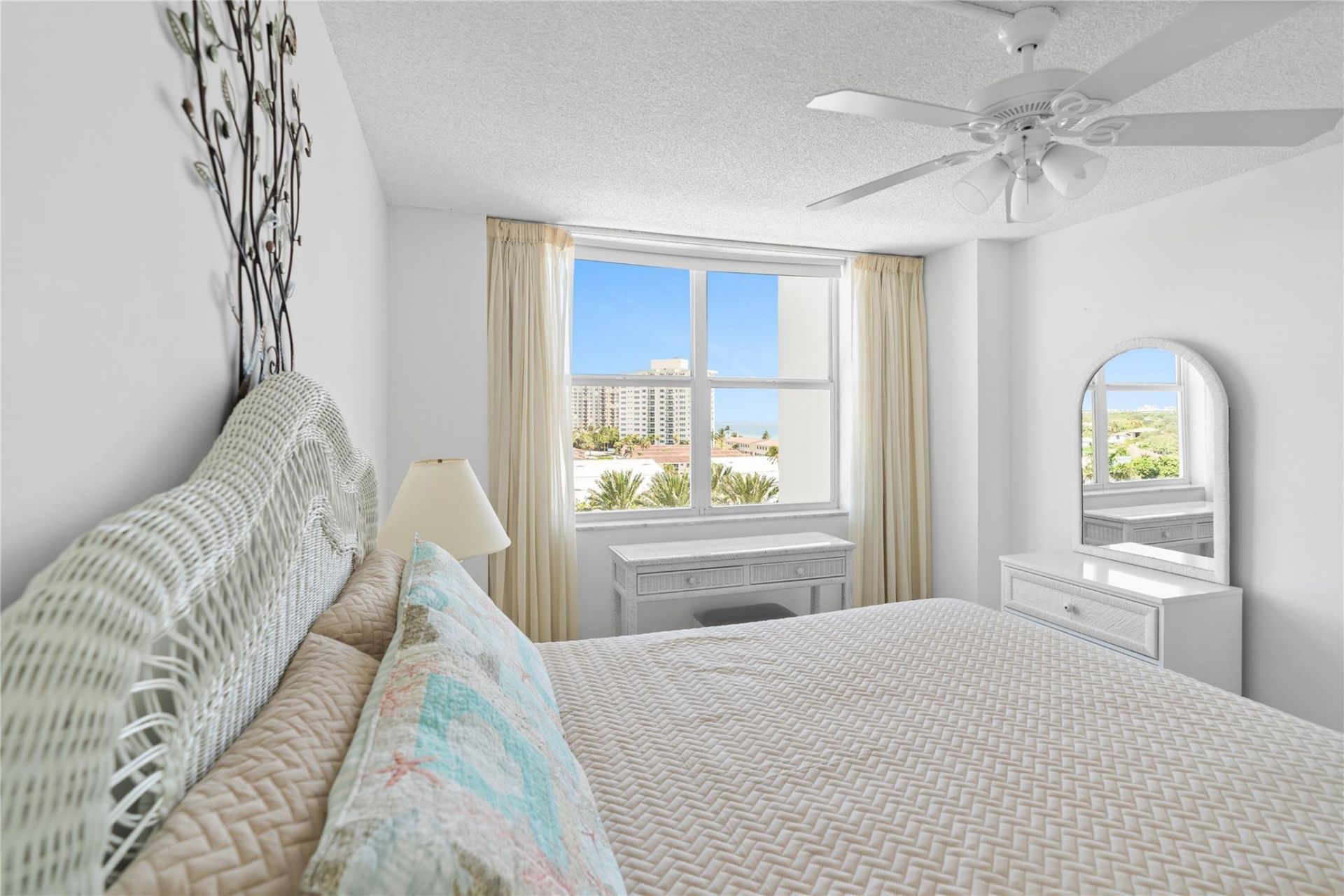5200 N Ocean Boulevard, Unit 710b, Fort Lauderdale, FL 33308 Photo