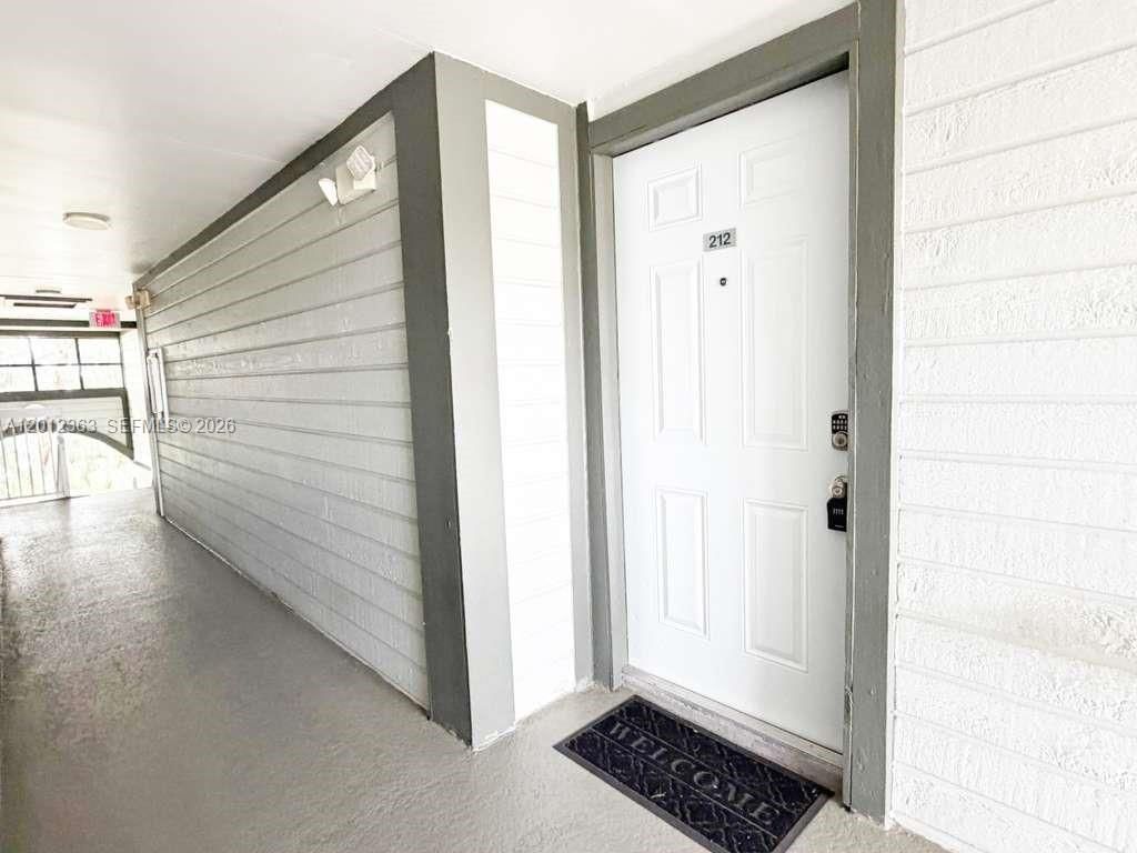 468 NE 206th Ln, Unit 212, Miami, FL 33179 Photo