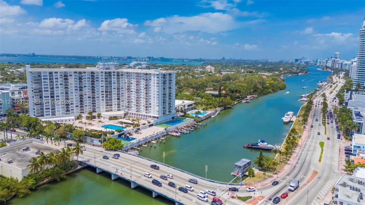 4015 Indian Creek Dr , Unit 106, Miami Beach, FL 33140 Photo