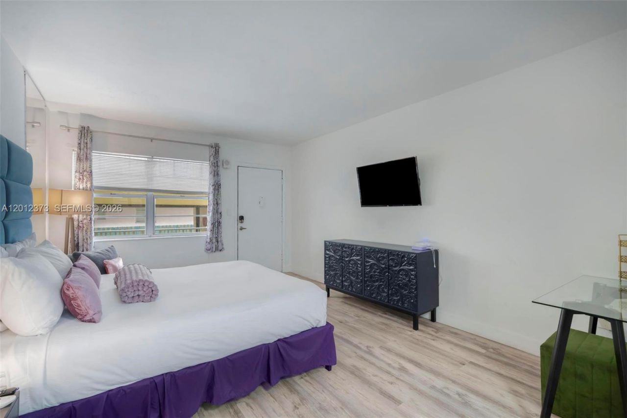 4015 Indian Creek Dr , Unit 106, Miami Beach, FL 33140 Photo