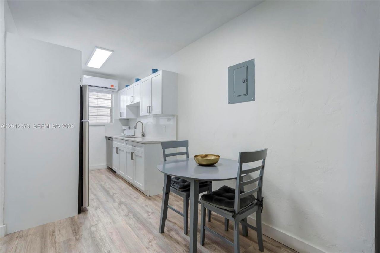 4015 Indian Creek Dr , Unit 106, Miami Beach, FL 33140 Photo