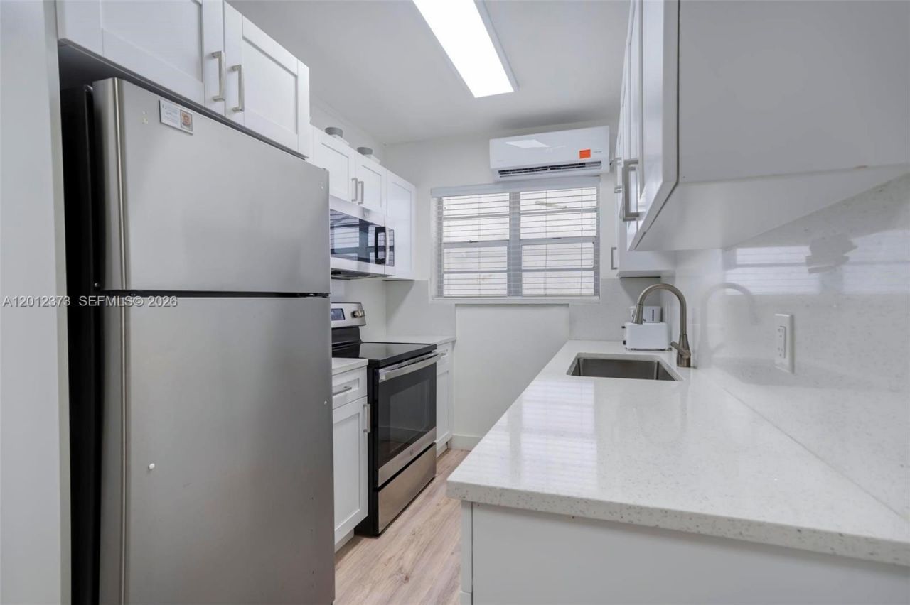 4015 Indian Creek Dr , Unit 106, Miami Beach, FL 33140 Photo