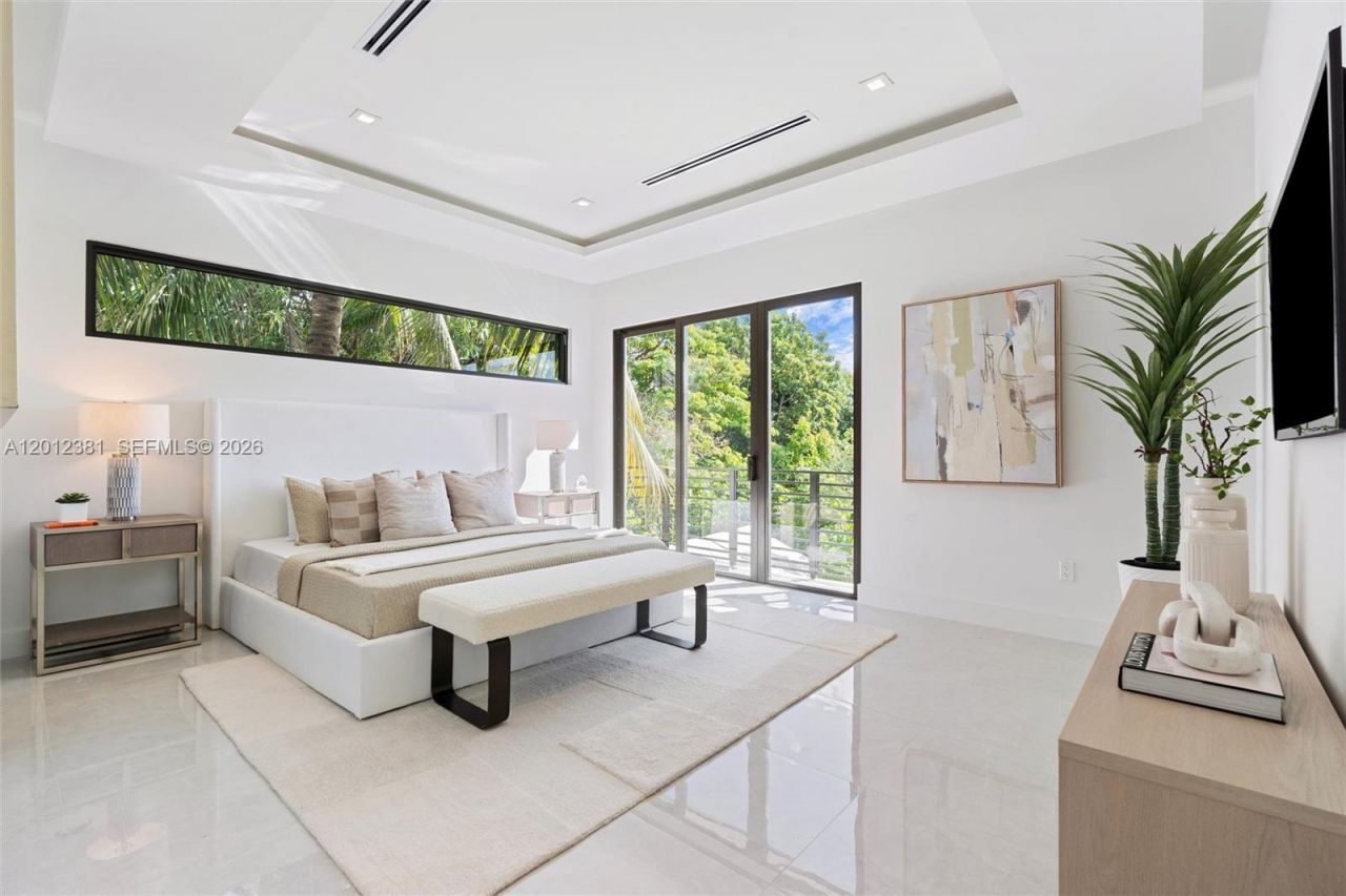 1235 SW 13th Ave , Unit 1235, Miami, FL 33135 Photo