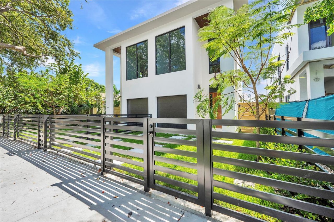 1235 SW 13th Ave , Unit 1235, Miami, FL 33135 Photo