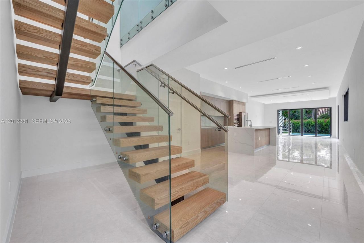 1235 SW 13th Ave , Unit 1235, Miami, FL 33135 Photo