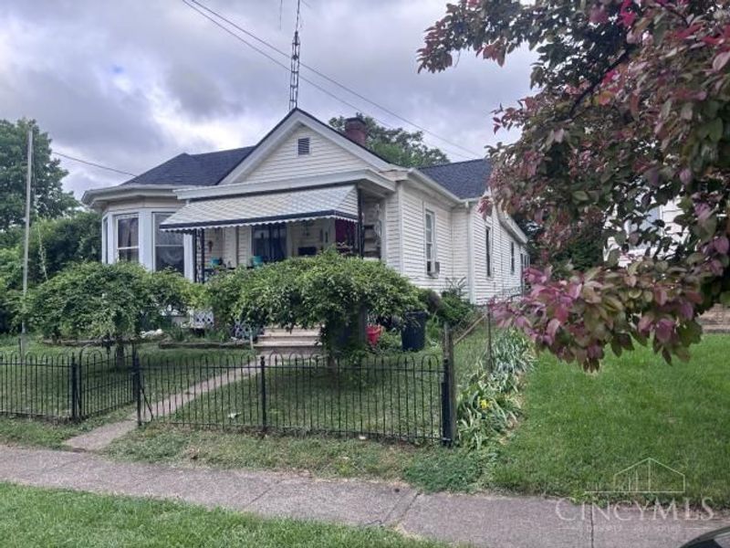616 Mclaren Avenue, Lockland, OH 45215 Photo 2