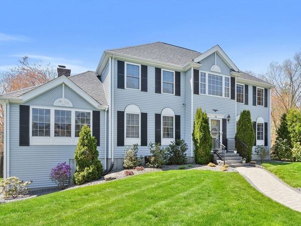 16 Alan Rd, Hudson, MA 01749