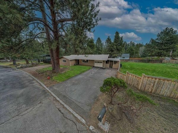 60834 Defiance Street, Bend, OR 97702