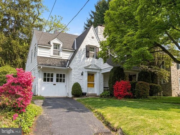9 W ESSEX AVENUE , LANSDOWNE, PA 19050
