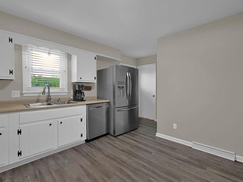 3285 Lakewood Drive, Zanesville, OH 43701 Photo 13