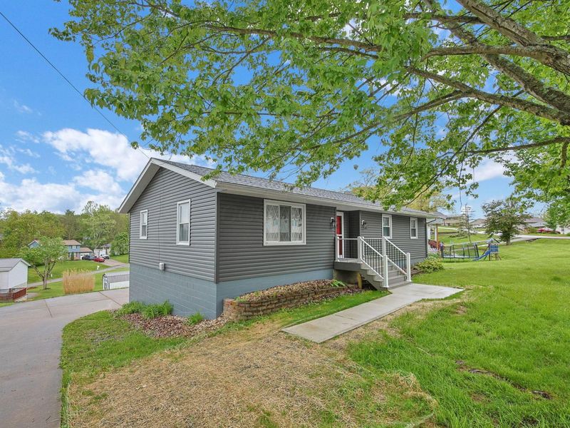 3285 Lakewood Drive, Zanesville, OH 43701 Photo 3
