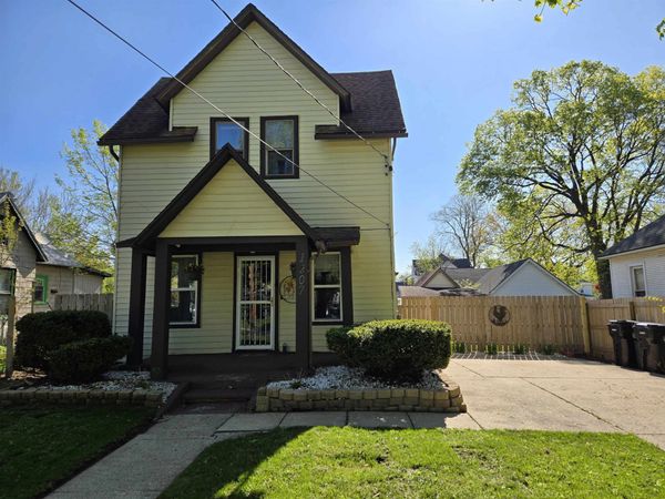 1207 Oak Street, Beloit, WI 53511