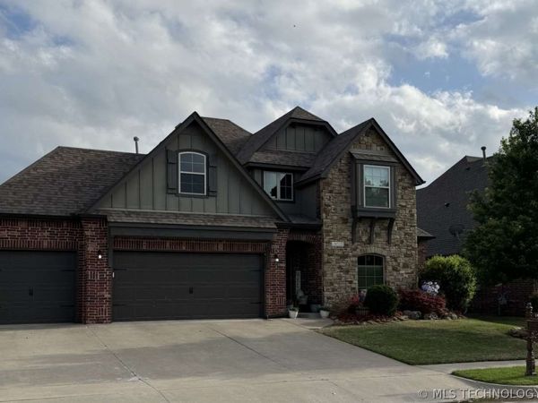 18522 E 42nd Street , Tulsa, OK 74134