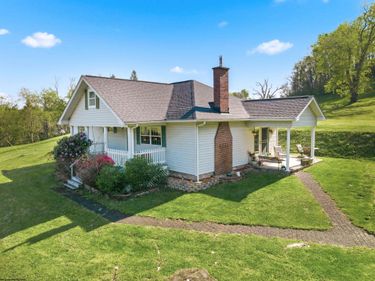1492 Janes Hill Road, Shinnston, WV 26431