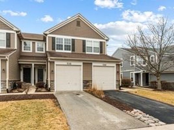 732 Woodewind Drive , Unit 732, Naperville, IL 60563