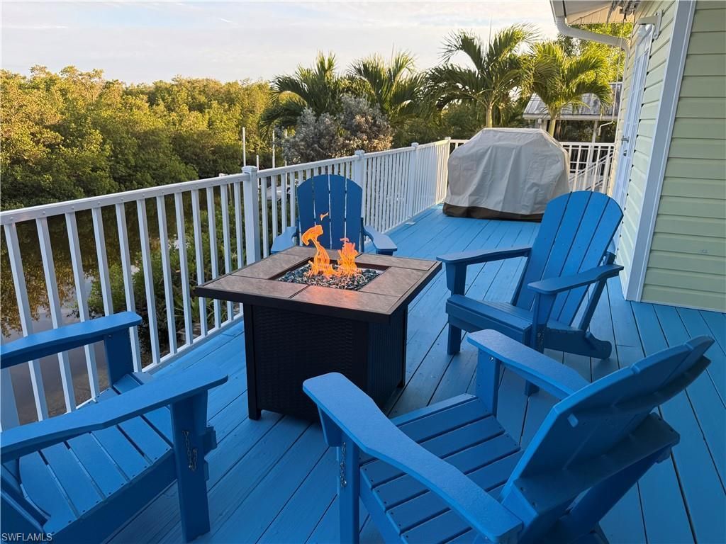 1296 Grand Canal Dr , Naples, FL 34110 Photo