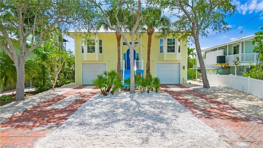 1296 Grand Canal Dr , Naples, FL 34110 Photo