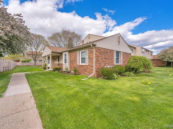 24228 Bashian Drive, Novi, MI 48375