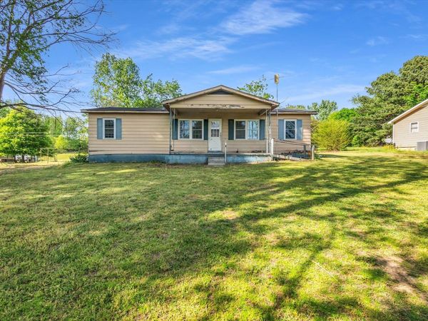 216 BURCH RD, Dyersburg, TN 38024