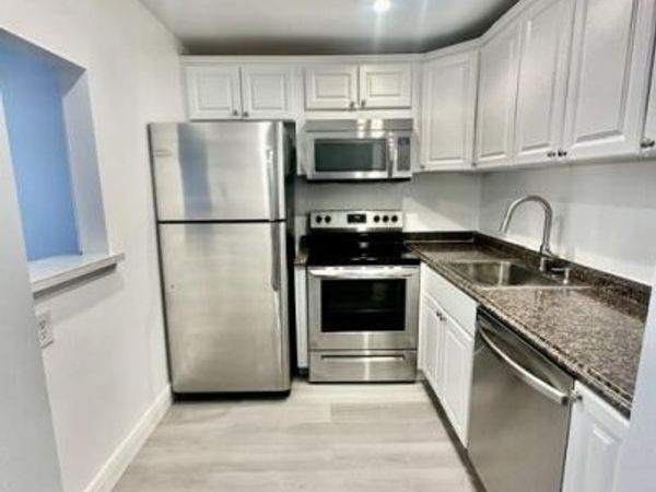 251 Brighton F, Boca Raton, FL 33434