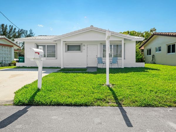 5205 NW 28th Avenue, Tamarac, FL 33309