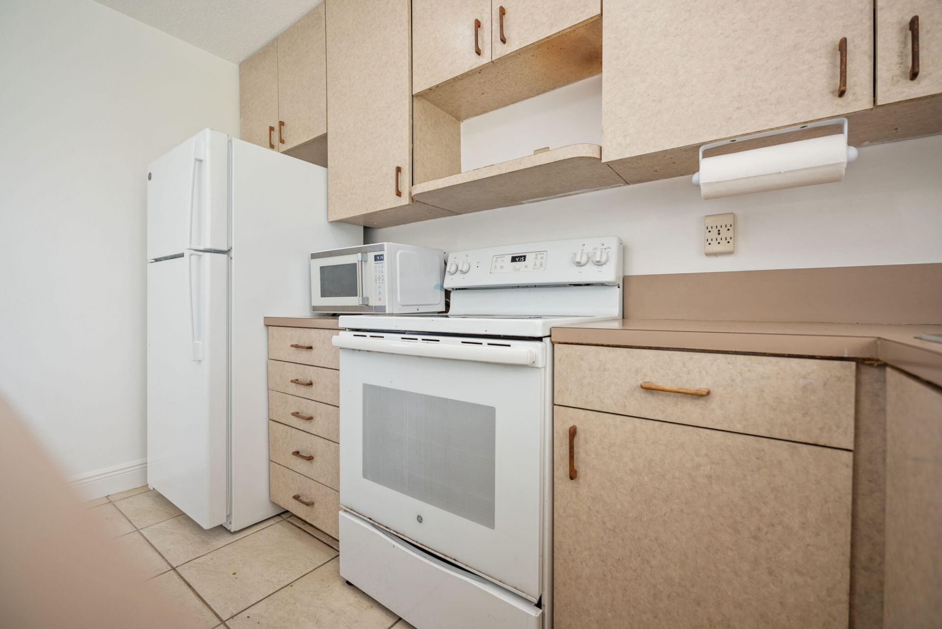 5205 NW 28th Avenue, Tamarac, FL 33309 Photo