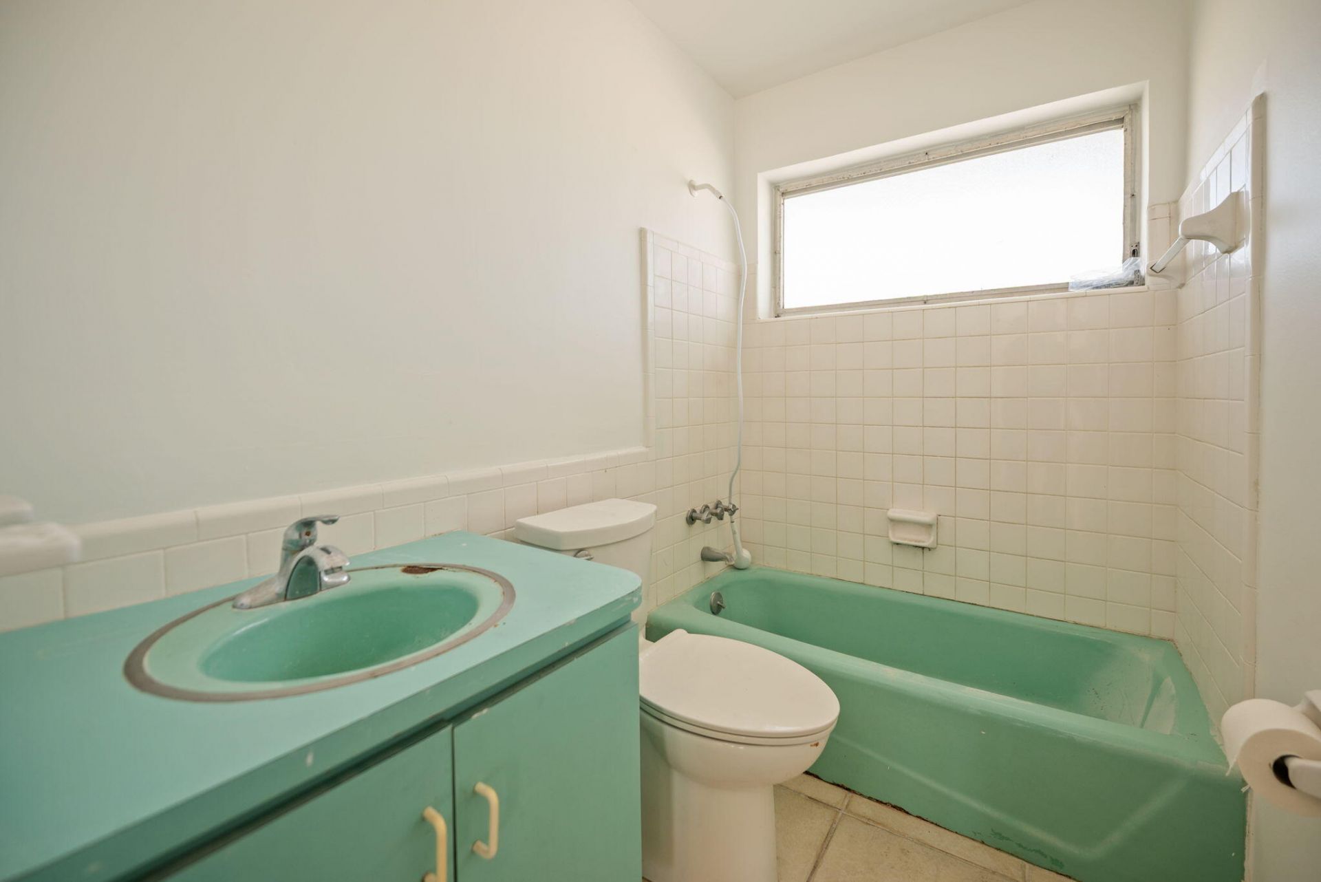 5205 NW 28th Avenue, Tamarac, FL 33309 Photo