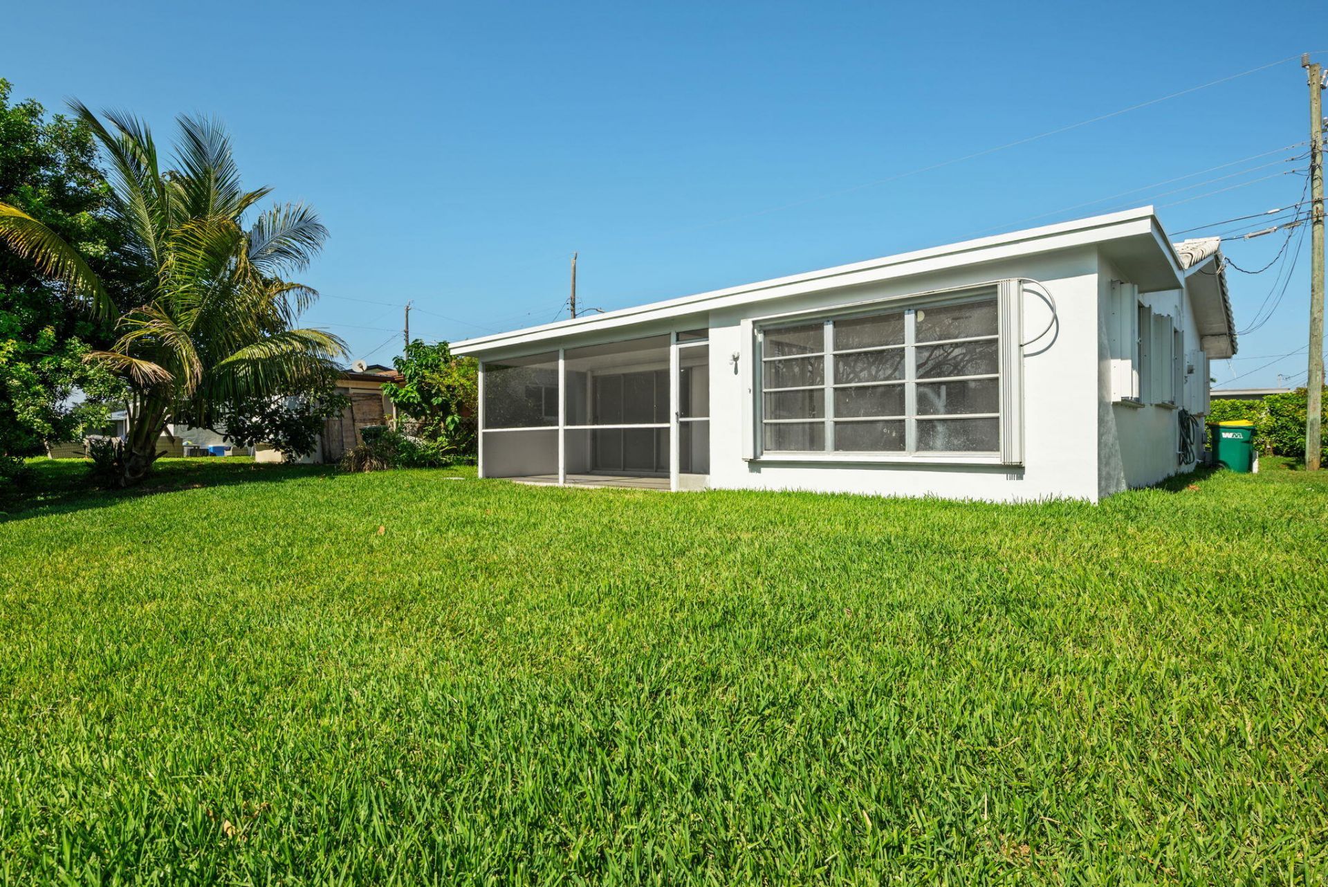 5205 NW 28th Avenue, Tamarac, FL 33309 Photo