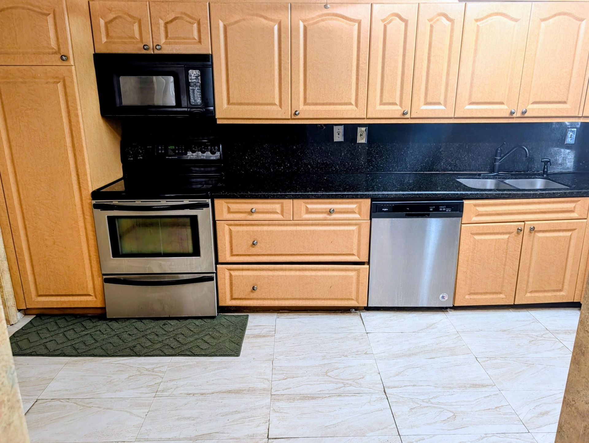 6651 Racquet Club Drive, Lauderhill, FL 33319 Photo