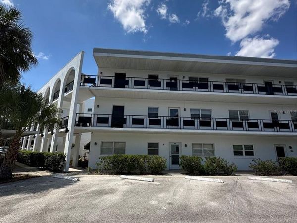 100 EL CAMINO DRIVE , Unit 309, WINTER HAVEN, FL 33884