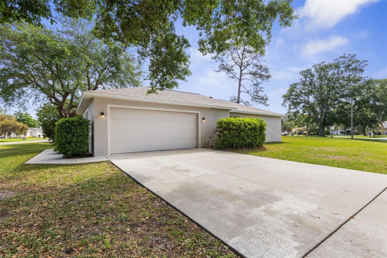 129 Bayside Drive, Palm Coast, FL 32137 Photo