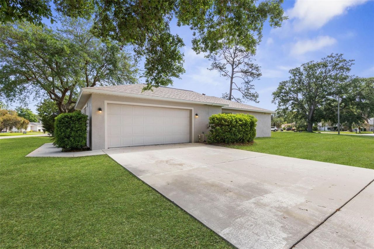129 Bayside Drive, Palm Coast, FL 32137 Photo