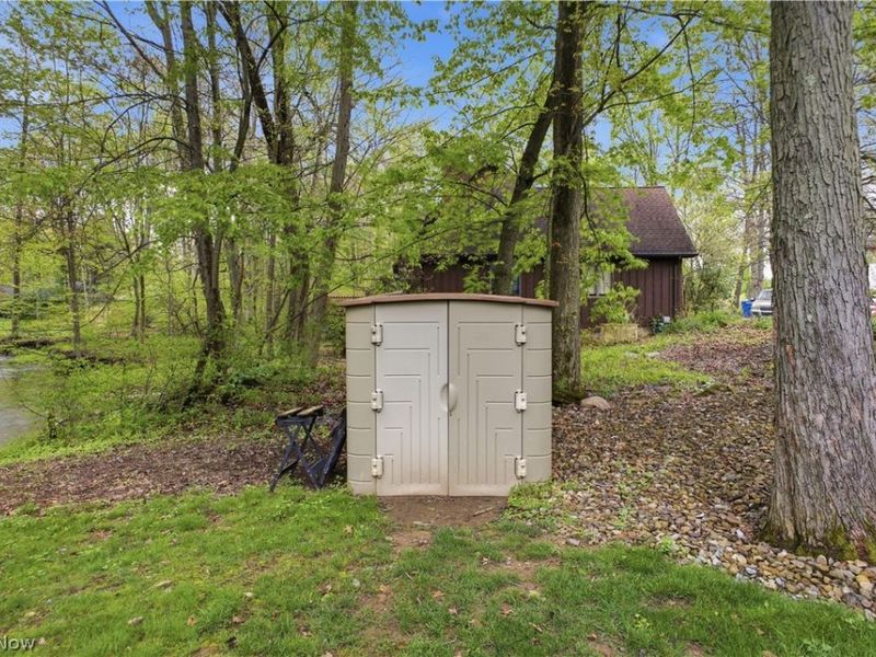 505 Sycamore Trail, Cortland, OH 44410 Photo 32