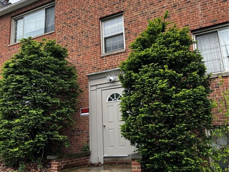 2676 Noble Road, Unit 3, Cleveland Heights, OH 44121 Photo 2