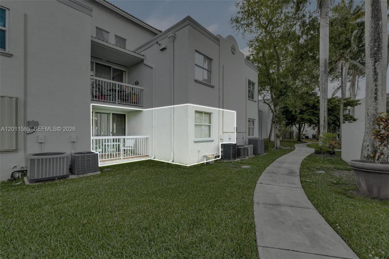 4647 NW 97th Pl , Unit 151, Doral, FL 33178 Photo