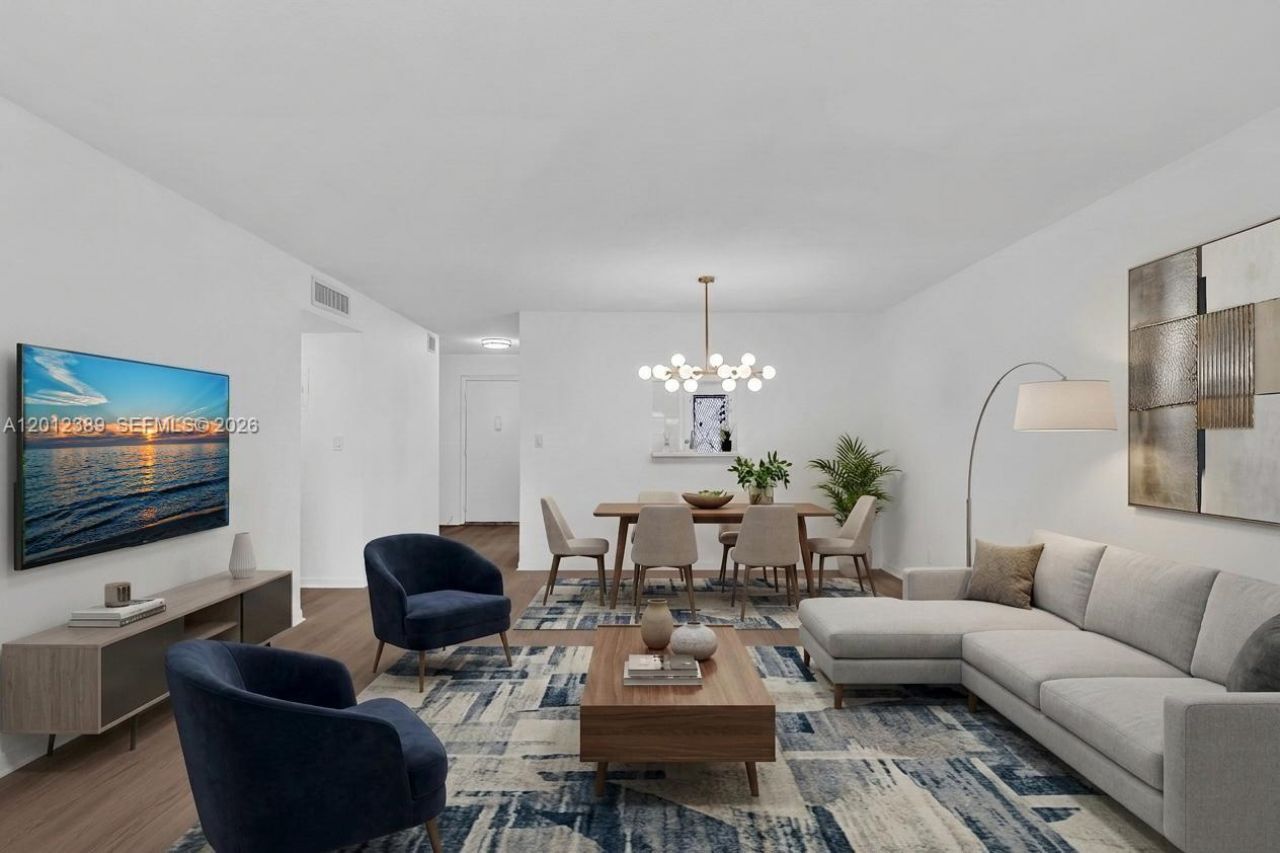 218 NE 12th Ave, Unit 302, Hallandale Beach, FL 33009 Photo
