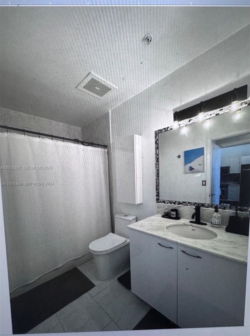 133 NE 2nd Ave , Unit 2003, Miami, FL 33132 Photo