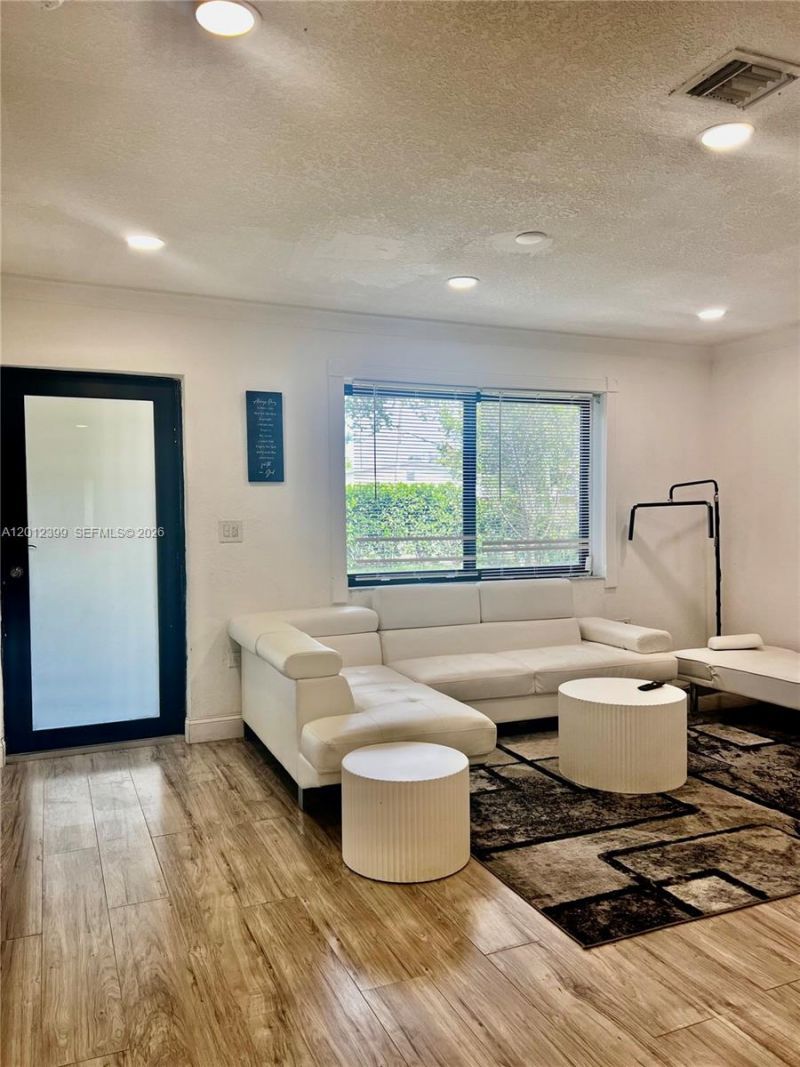 12040 N Miami Ave , North Miami, FL 33168 Photo