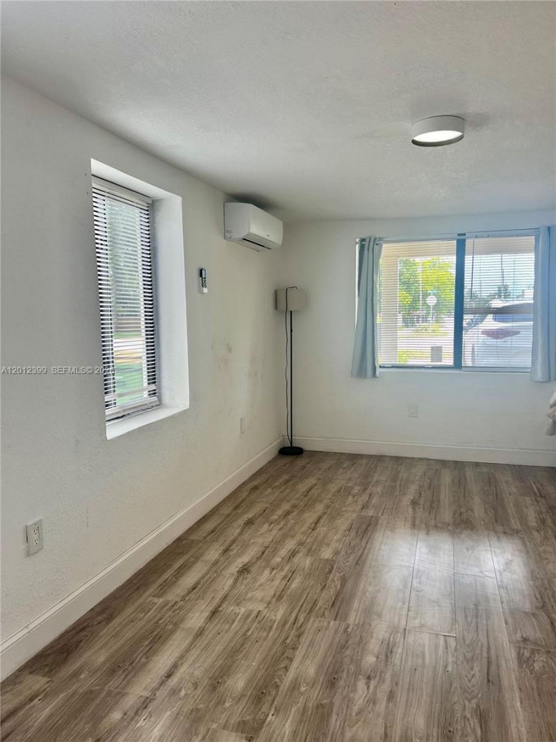 12040 N Miami Ave , North Miami, FL 33168 Photo