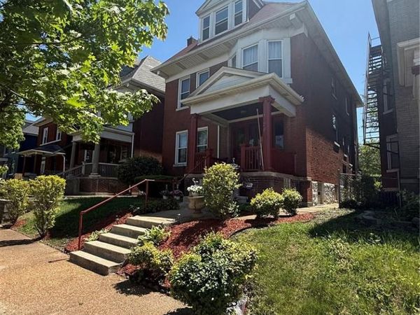 5186 Vernon Avenue, St Louis, MO 63113