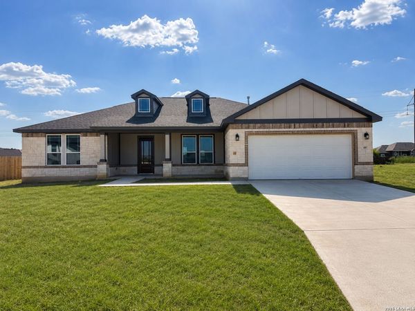 1603 Vista View Drive, Pleasanton, TX 78064