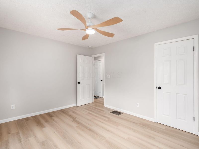 3569 Dresden Street , Columbus, OH 43224 Photo 10