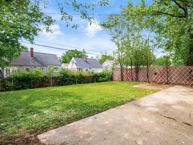 3569 Dresden Street , Columbus, OH 43224 Photo 20