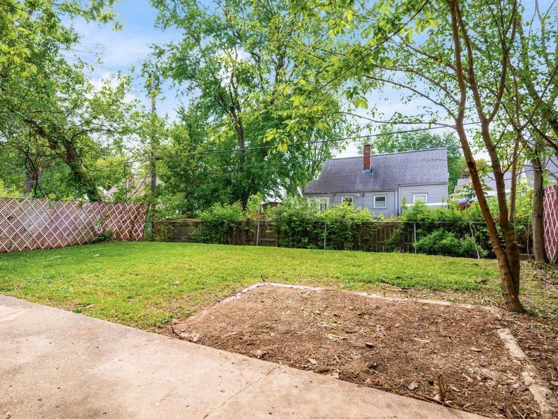 3569 Dresden Street , Columbus, OH 43224 Photo 21