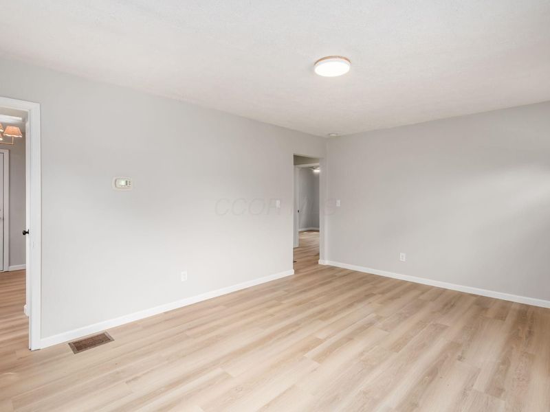 3569 Dresden Street , Columbus, OH 43224 Photo 5