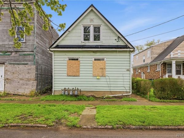545 20th Street , Niagara Falls, NY 14301