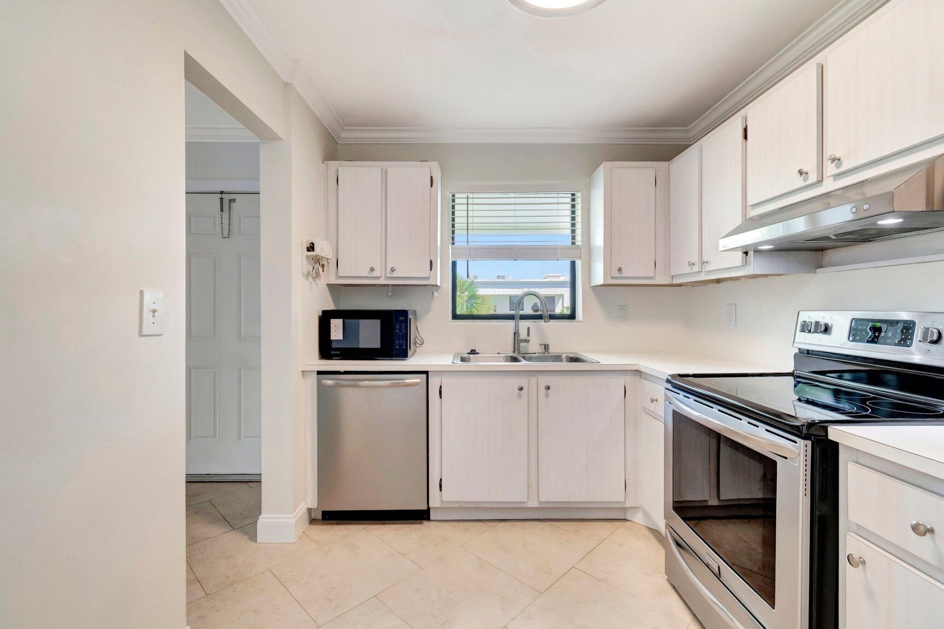 2395 Jaeger Drive, Unit 3d, Delray Beach, FL 33444 Photo